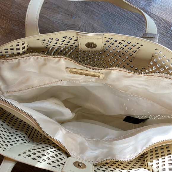 Francescas Collection Perforated Bag NWOT - Picture 3 of 5